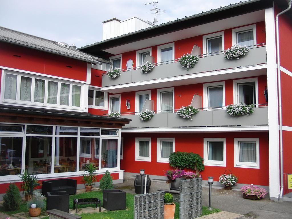 Hotel Haus Hildegard Bad Füssing Exterior foto